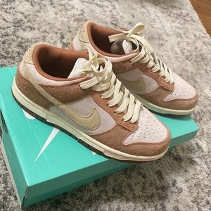 Nike Dunk Low’s ‘Medium Curry’